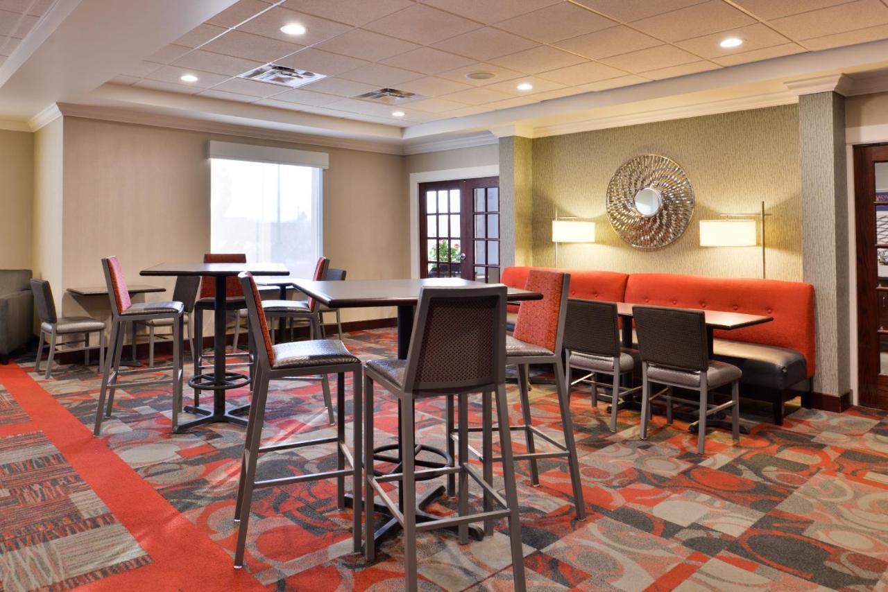 Holiday Inn Express Canandaigua By Ihg Exterior photo